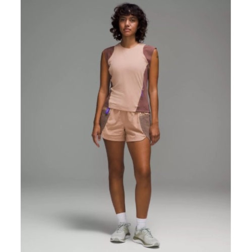 Lululemon Hiking Set Tank Top and Cargo Shorts Brown Tan Purple Size 4